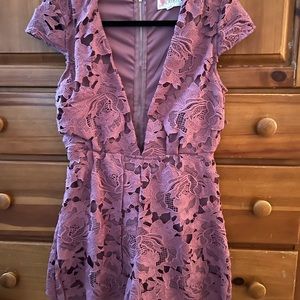 L’ATISE detailed deep-v romper